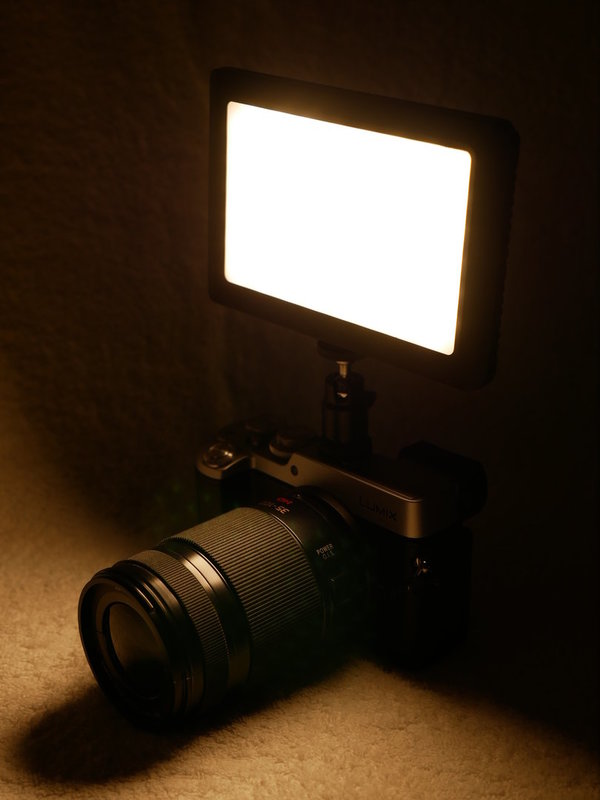 LED Fotoleuchte / Videoleuchte 12 Watt