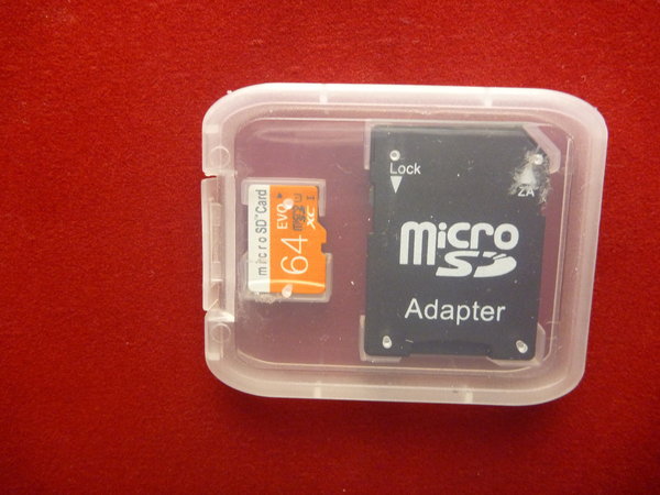 micro SD Card 64 GB